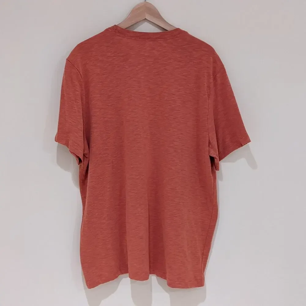 Mens Nike Dri-Fit Graphic Training Short Sleeve Tee Size XL Magic Ember